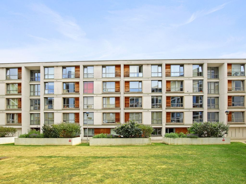 Lavender Square Oval SW9  