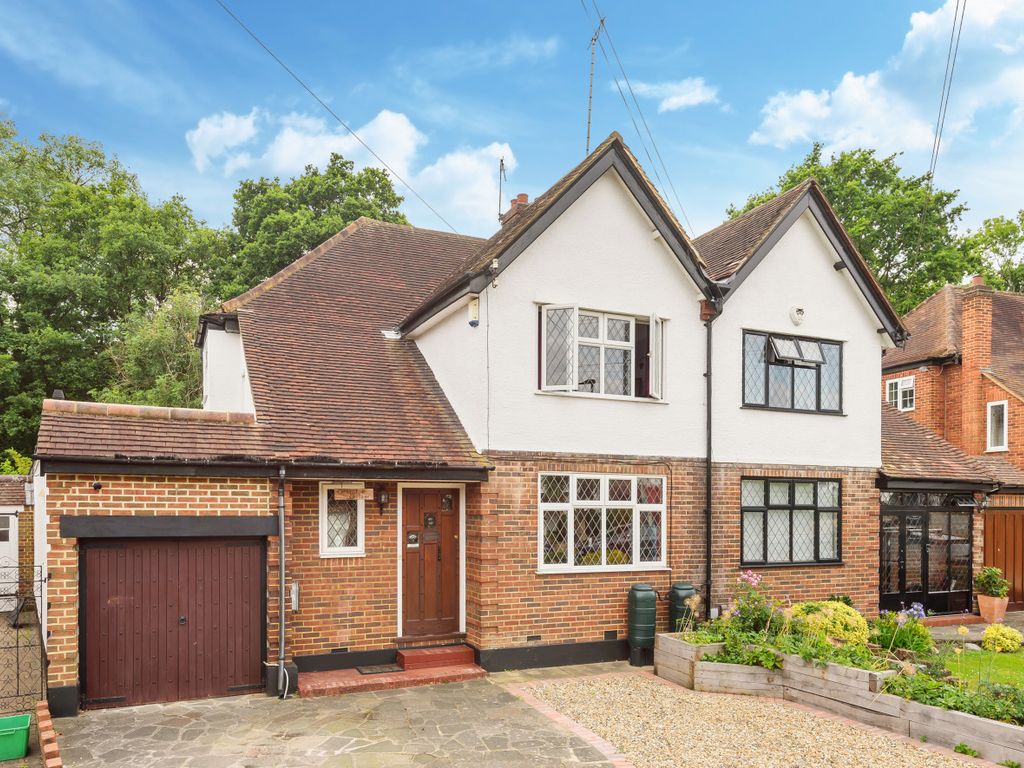 3 bed semidetached house for sale in Great Thrift, Petts Wood