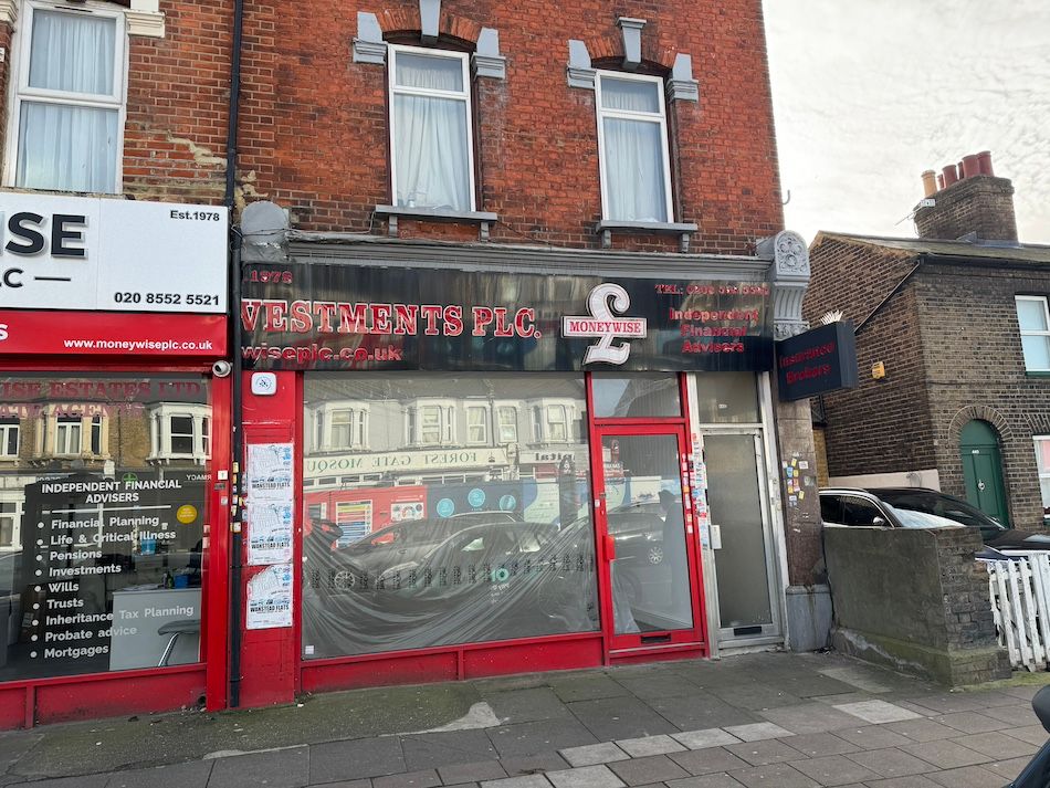 Retail premises to let in Romford Road, Forest Gate, London E7, £15,000