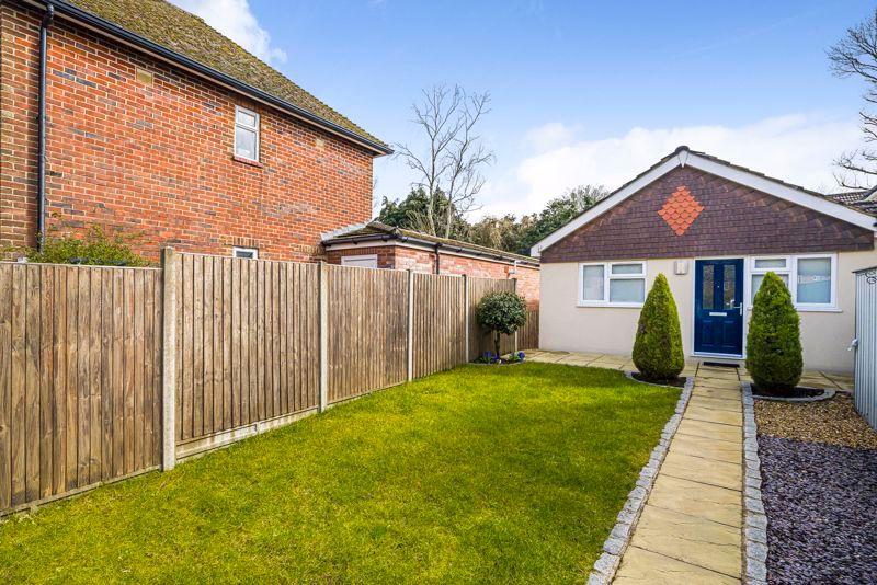 2 bed bungalow for sale in Church Fields, Headley, Bordon GU35 Zoopla