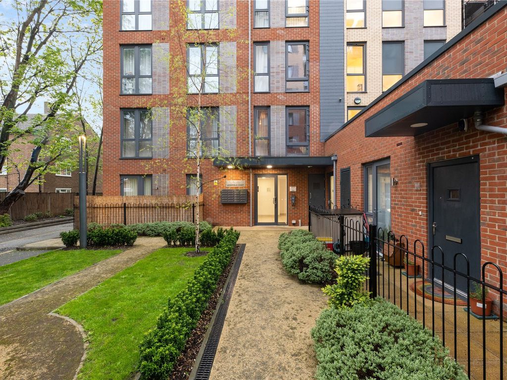 1 bed flat for sale in Colonnade Gardens, London W3 Zoopla