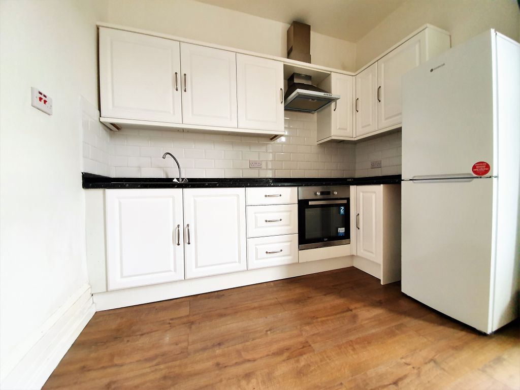 2 bed flat to rent in Green Lanes, Stoke Newington N16 Zoopla