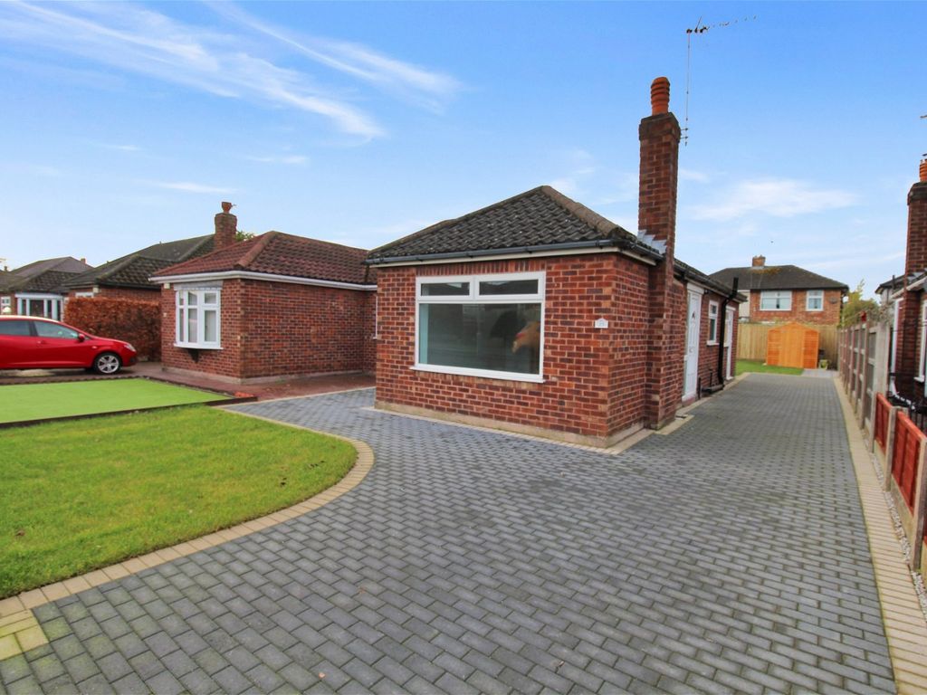 2 bed semidetached bungalow for sale in Lingfield Drive, Crewe CW1, £200,000 Zoopla