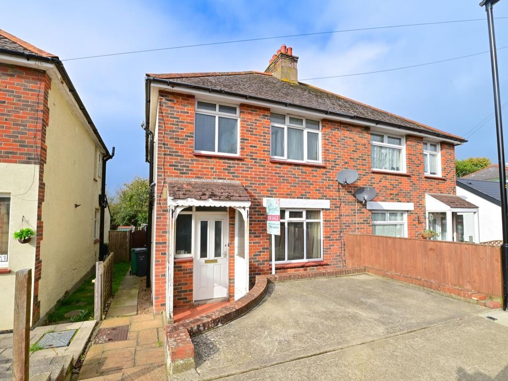 2 bed semidetached house for sale in Brownlow Road, Sandown PO36 Zoopla
