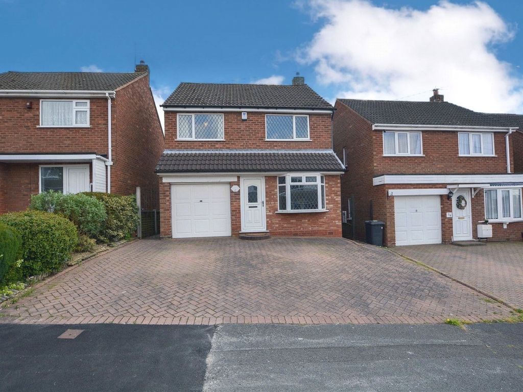 3 bed detached house for sale in Sherbrooke Avenue, Wilnecote, Tamworth