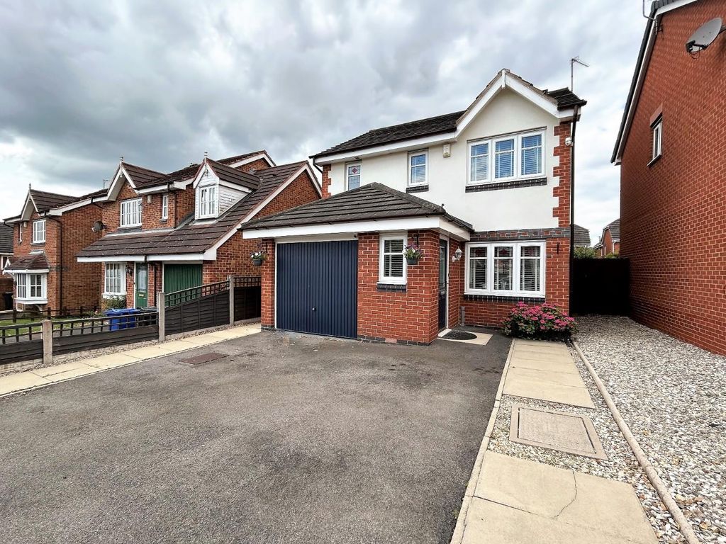 3 bed detached house for sale in Cranwell Court, Goldthorpe, Rotherham