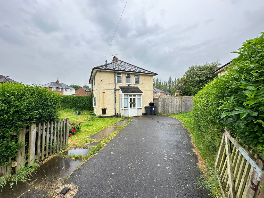 2 bed semidetached house for sale in Sunningdale Road, Tyseley B11, £