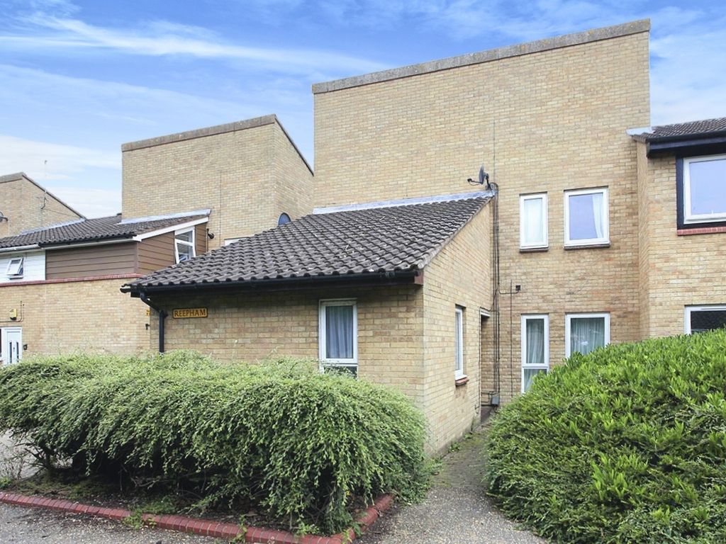 4 bed end terrace house for sale in Reepham, Orton Brimbles
