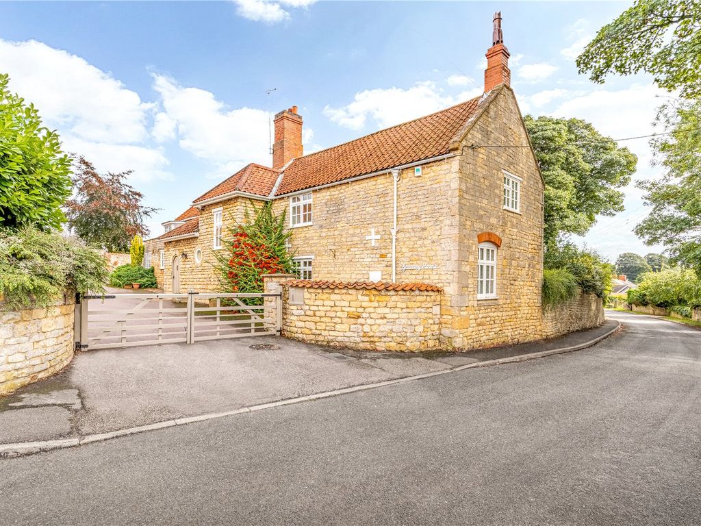 5 bed detached house for sale in Main Street, Boothby Graffoe, Lincoln