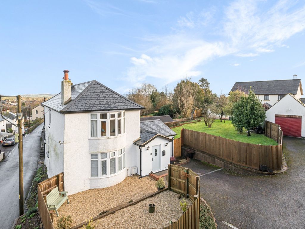 3 bed detached house for sale in Higher Town, Sampford Peverell