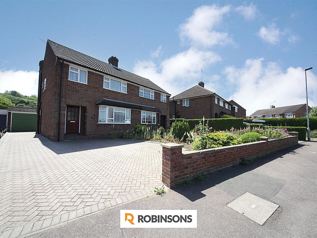3 bed semidetached house for sale in Jeans Way, Dunstable LU5 Zoopla