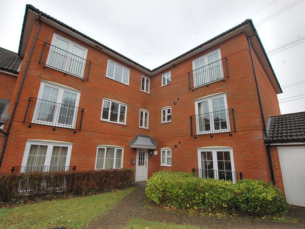 2 bed flat for sale in Cotswold Drive, Great Ashby, Stevenage SG1 Zoopla