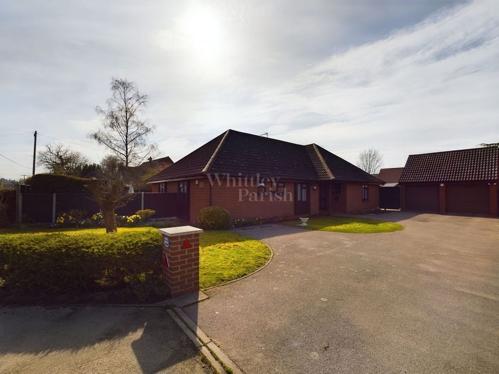 4 bed detached bungalow for sale in Broad Road, Bacton, Stowmarket IP14