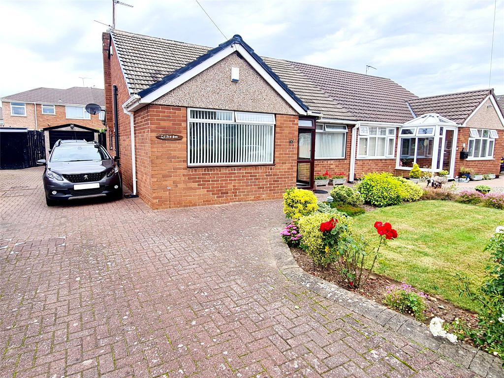 2 bed bungalow for sale in Harrogate Close, Wirral, Merseyside CH62