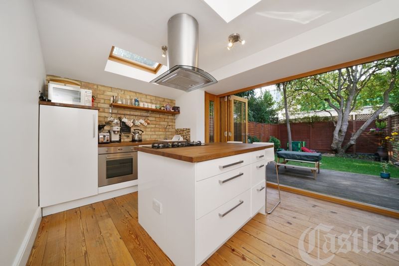 Fairfield Road, London N8  