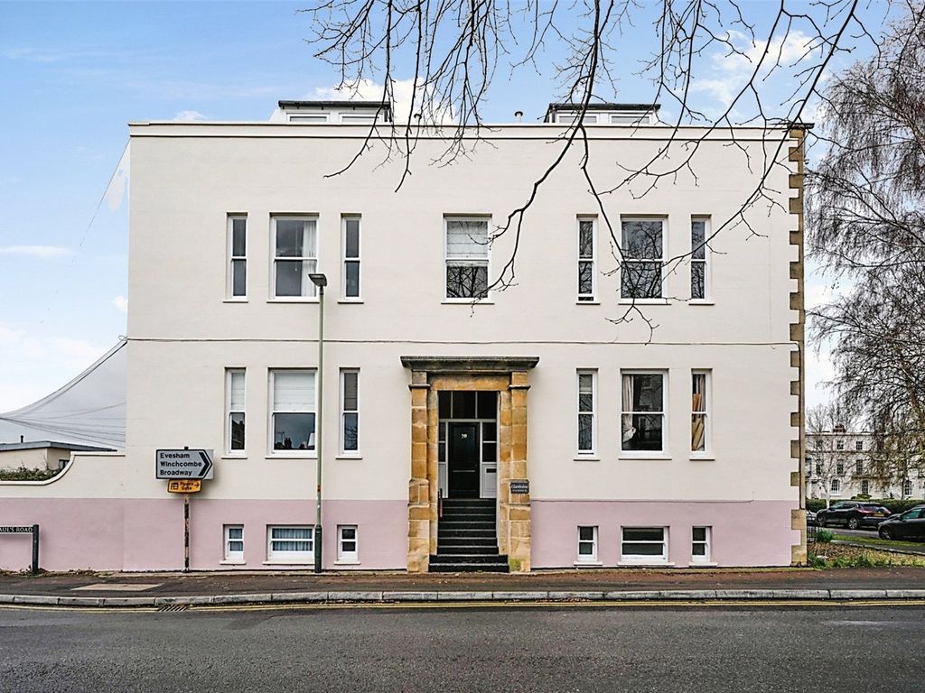 1 bed flat for sale in Clarence Square, Cheltenham GL50 Zoopla
