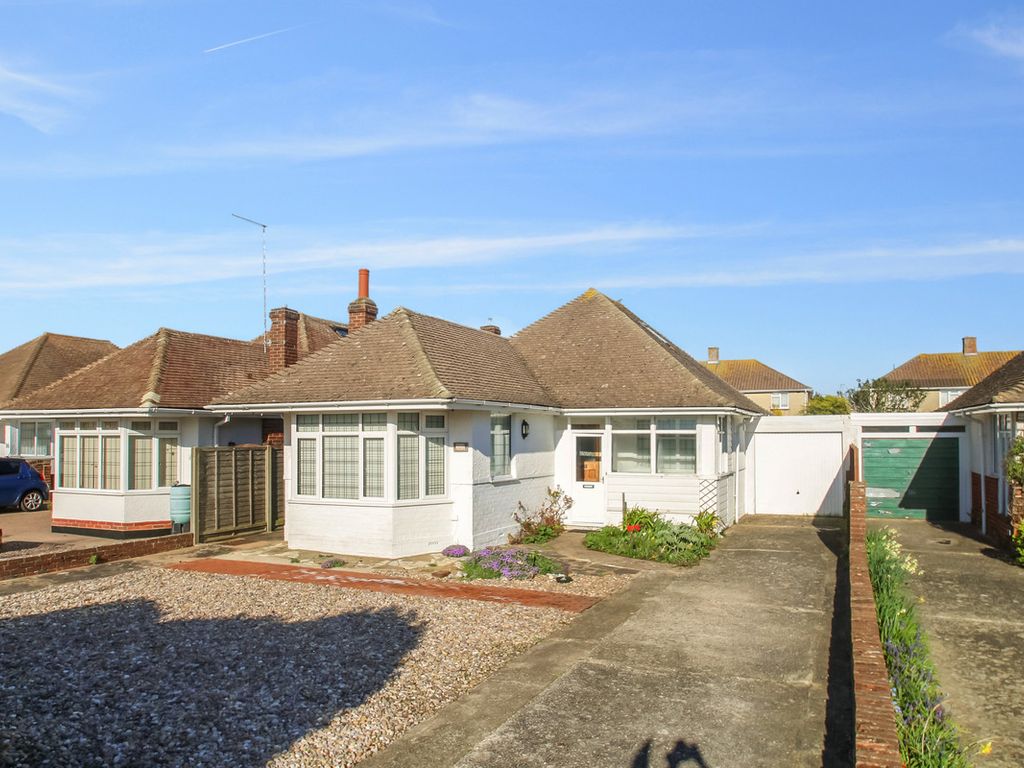 3 bed detached bungalow for sale in Nutley Crescent, Worthing BN12 Zoopla
