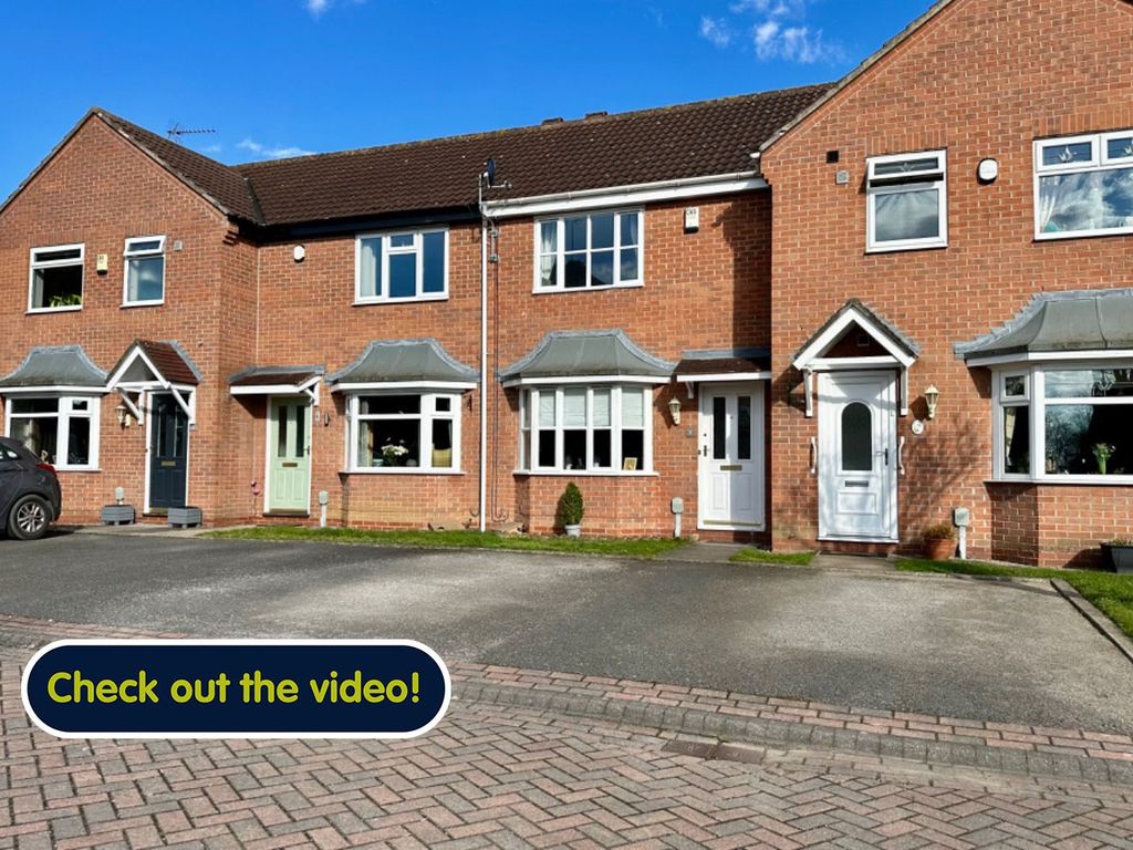 2 bed terraced house for sale in Springhead Gardens, Hull, East Riding