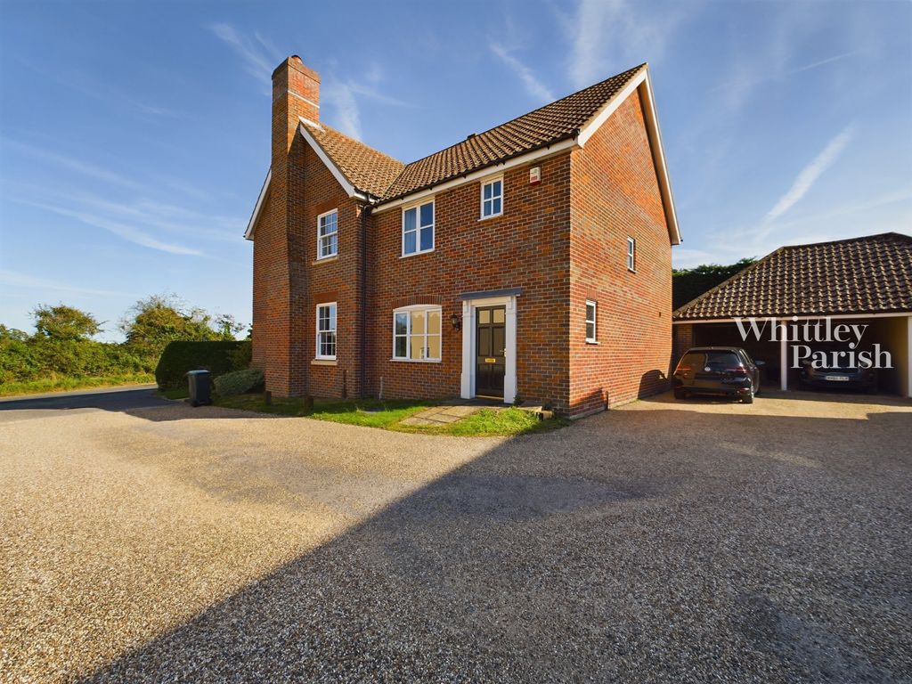 3 bed semidetached house to rent in Denmark Court, Palgrave, Diss IP22