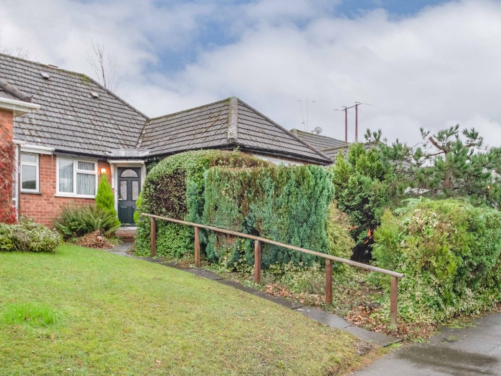 2 bed bungalow for sale in Mason Road, Headless Cross, Redditch