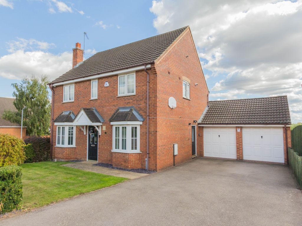 4 bed detached house for sale in Lodge Way, Irthlingborough