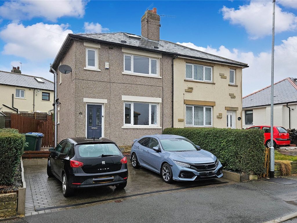 2 bed semidetached house for sale in Enfield Road, Baildon, Shipley