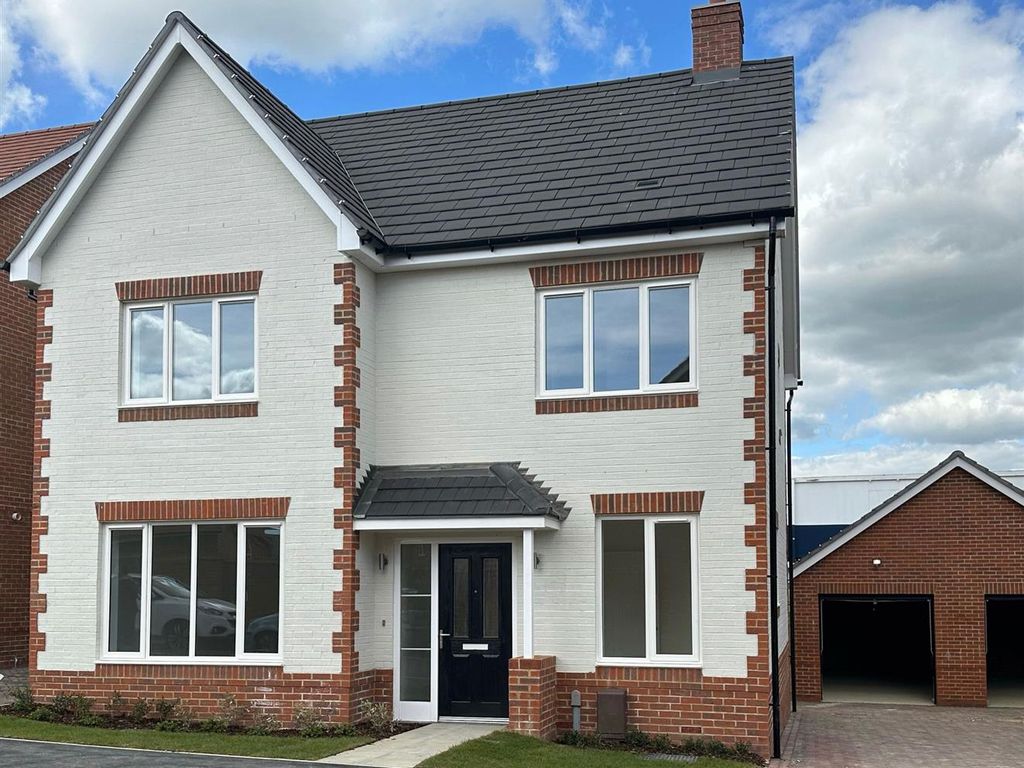 4 bed detached house to rent in Skelton Mead, Minerva Heights