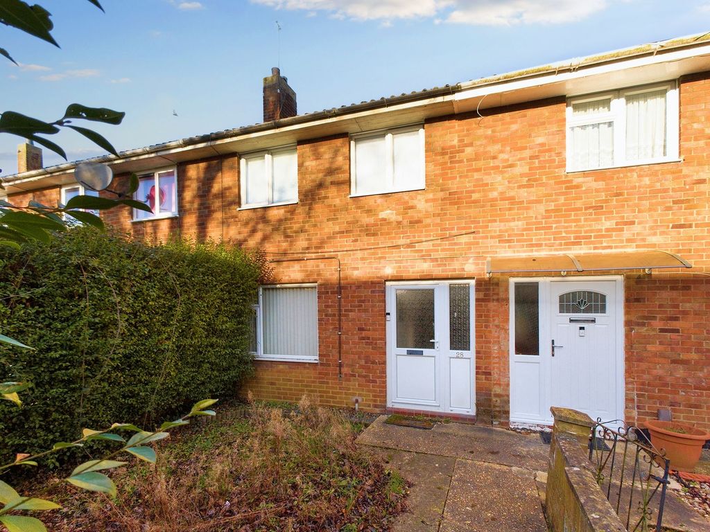 3 bed terraced house for sale in Ash Close, Huntingdon PE29 Zoopla
