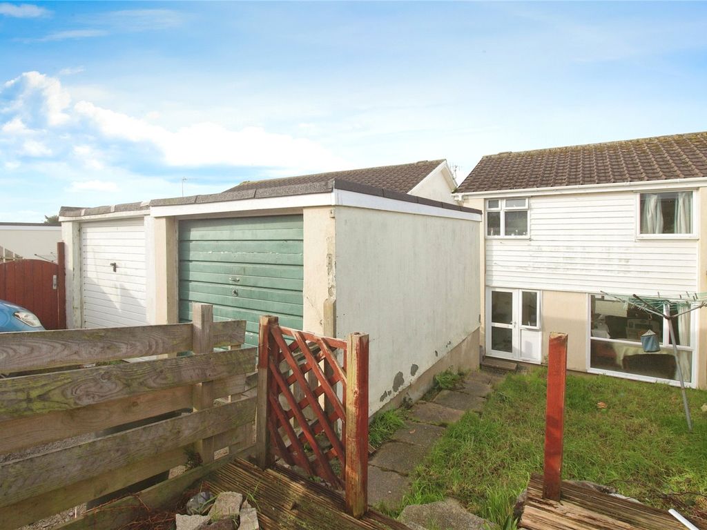 3 bed semidetached house for sale in Carey Park, Helston, Cornwall