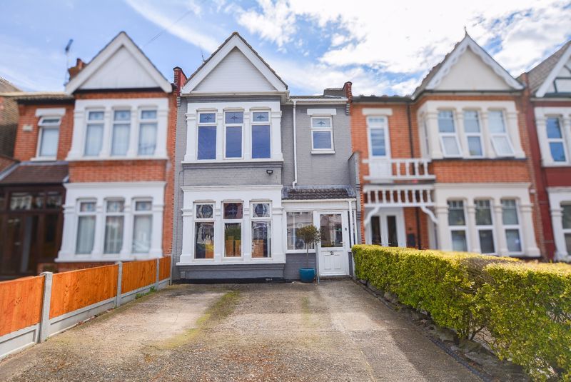 3 bed terraced house for sale in Avenue, SouthendOnSea SS1