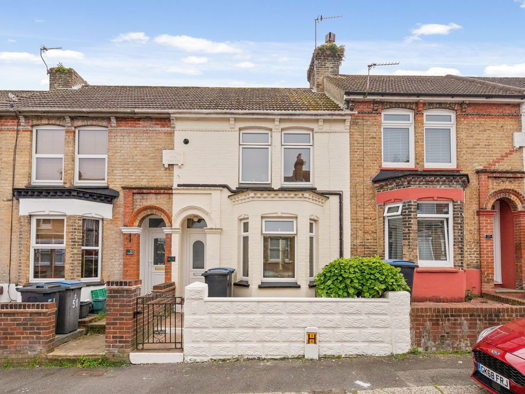 3 bed terraced house for sale in Longfield Road, Dover CT17, £200,000