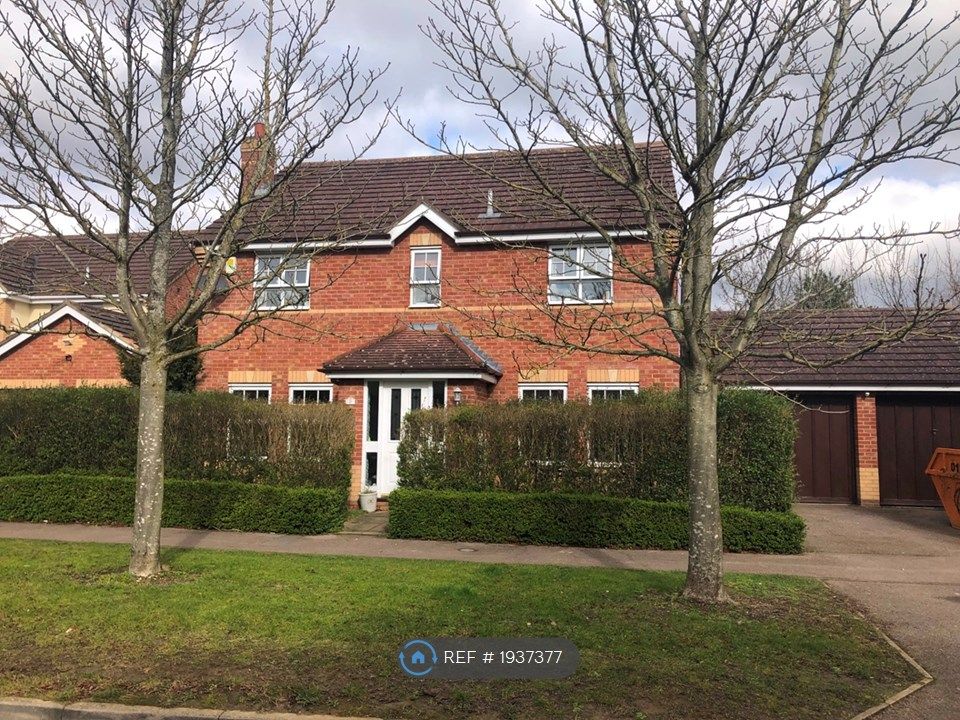 4 bed detached house to rent in Rusland Circus, Milton Keynes MK4, £1,950 pcm Zoopla