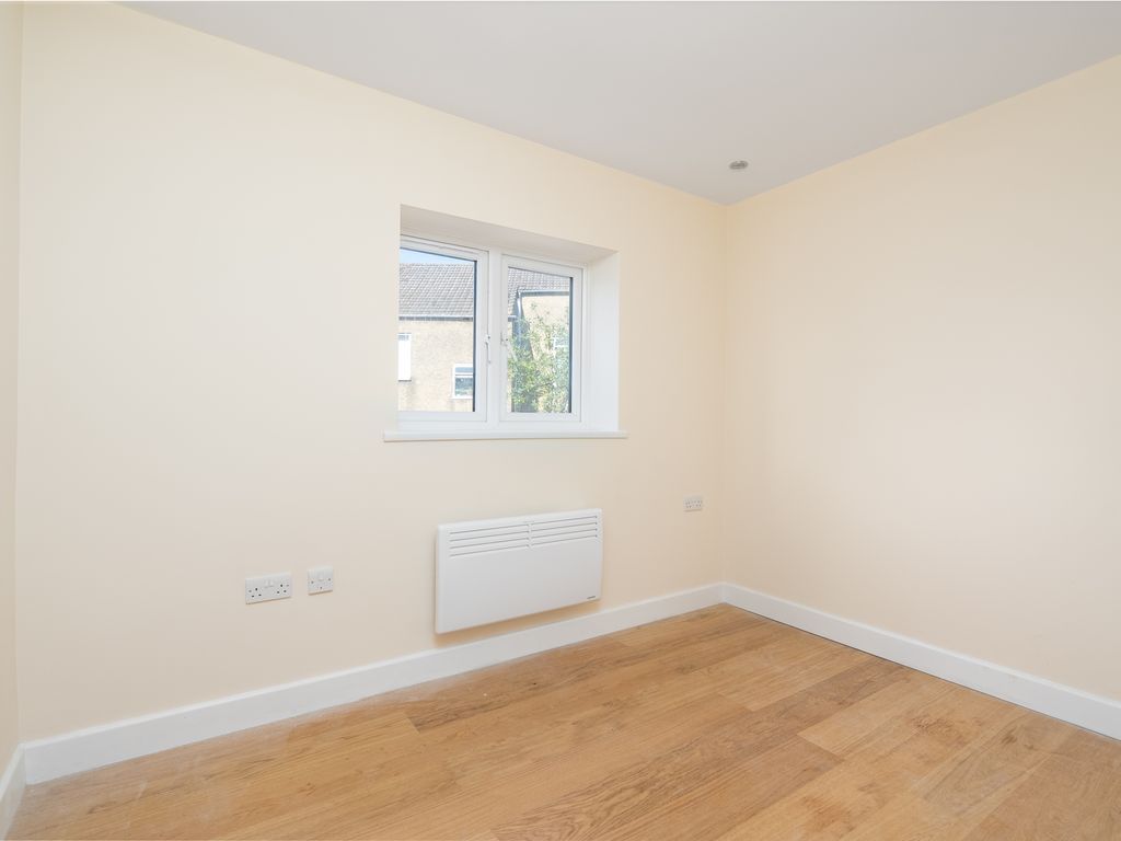 1 bed flat to rent in High Rd Leytonstone, London E11, £1,400 pcm Zoopla