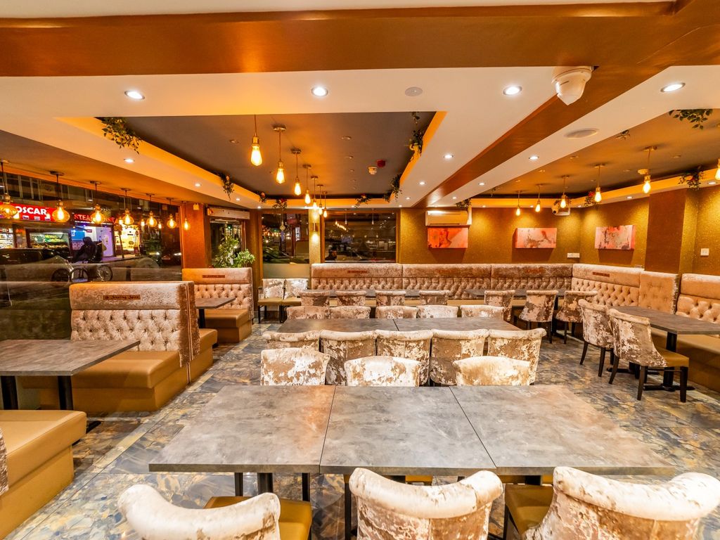 Restaurant/cafe for sale in Evington Road, Leicester LE2, £225,000 Zoopla