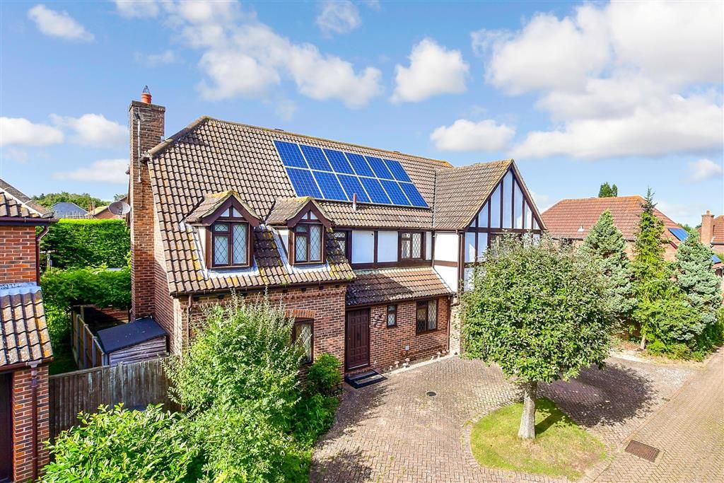 5 bed detached house for sale in Pennington Close, Westbere, Canterbury