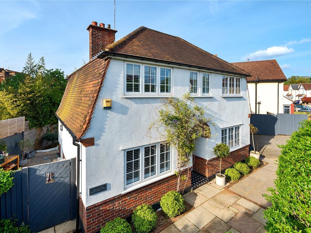 3 bed detached house for sale in Monument Hill, Weybridge, Surrey KT13