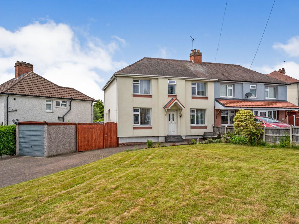 4 bed semidetached house for sale in Heath Street, Hednesford, Cannock