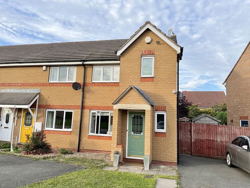 3 bed end terrace house for sale in Bromwich Close, Thorpe Astley