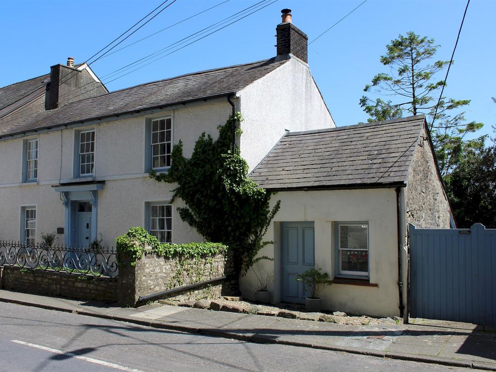 4 bed semidetached house for sale in Llansteffan, Carmarthen SA33, £