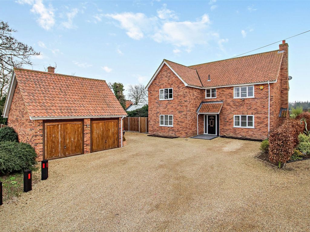 4 bed detached house for sale in Silver Street, Besthorpe, Attleborough
