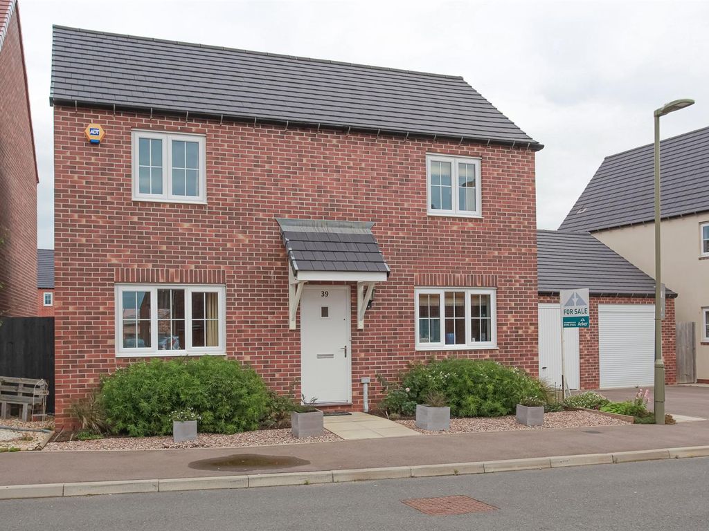 3 bed detached house for sale in Yarrow Road, Bodicote, Banbury OX15