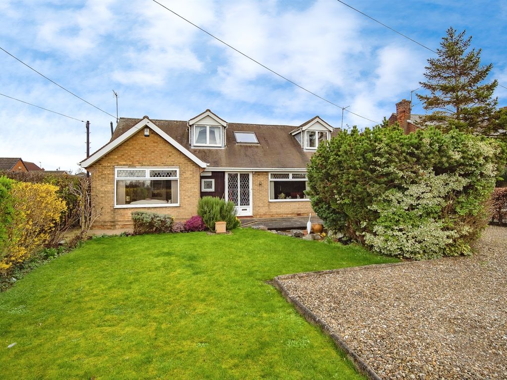 4 bed detached bungalow for sale in Hull Road, Hedon, Hull HU12, £