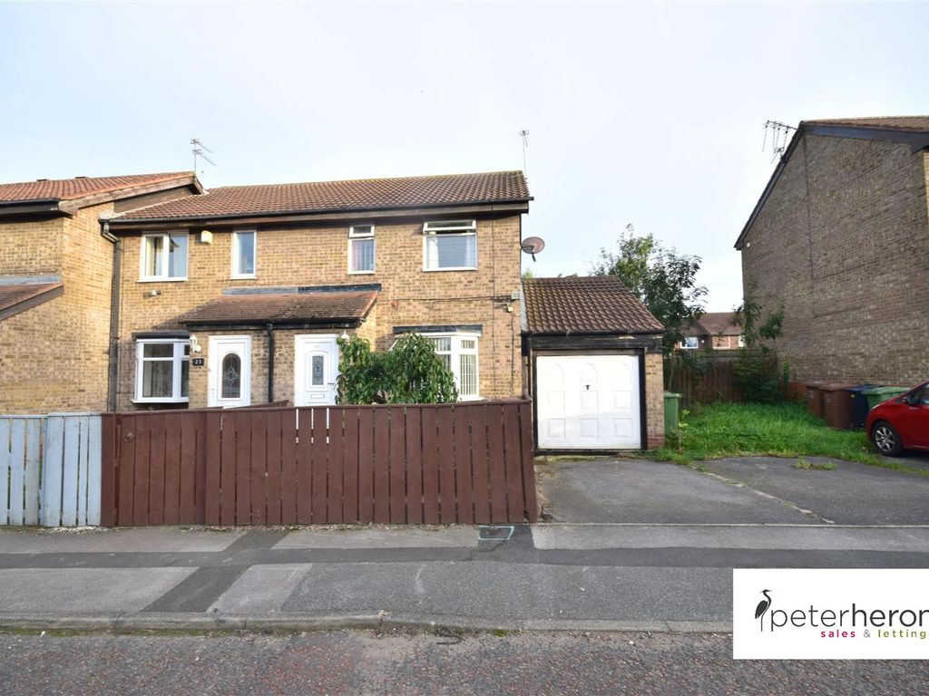 3 bed end terrace house for sale in Deerness Road, Hendon, Sunderland