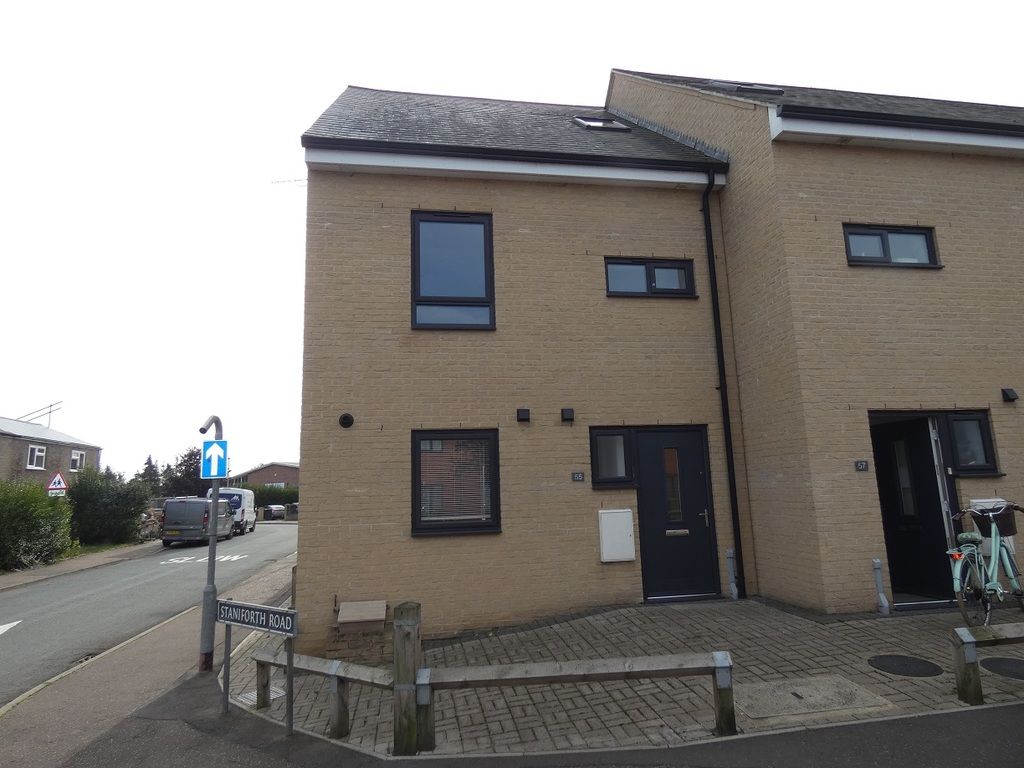 3 bed property to rent in Fulmerston Road, Thetford IP24, £1,100 pcm