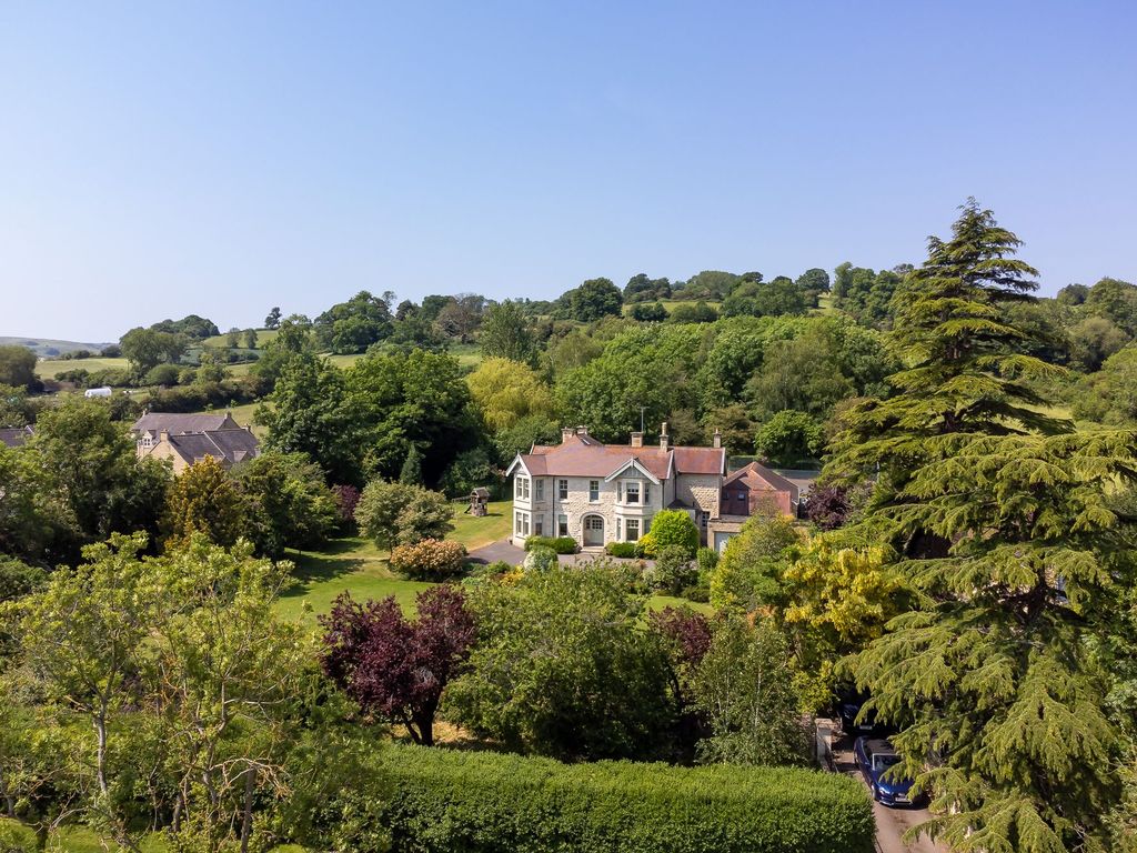 6 bed detached house for sale in Cheltenham GL54 Zoopla