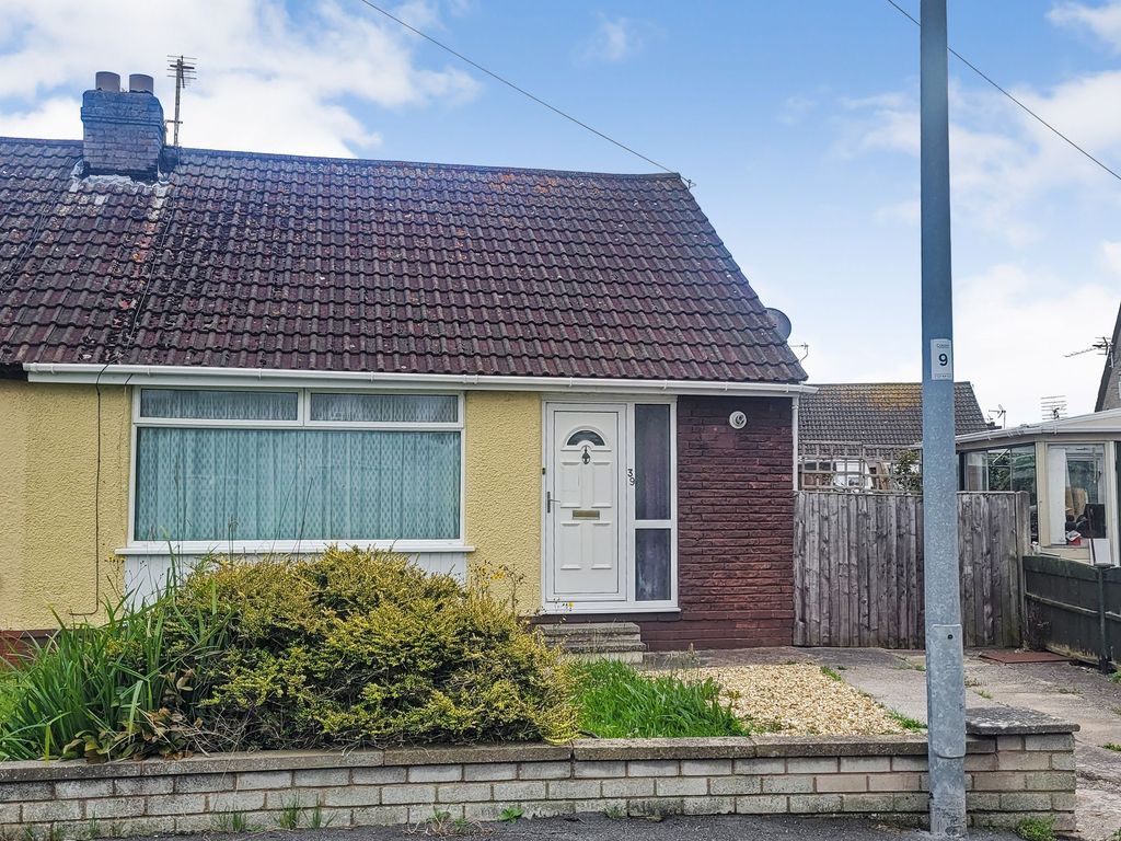 2 bed semidetached bungalow for sale in 39 Lon Y Gors, Pensarn