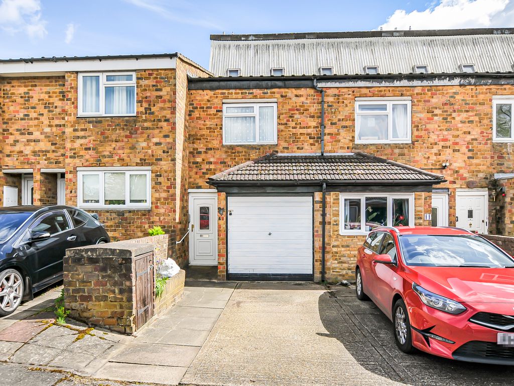 2 bed terraced house for sale in St. Clement Close, Uxbridge UB8, £