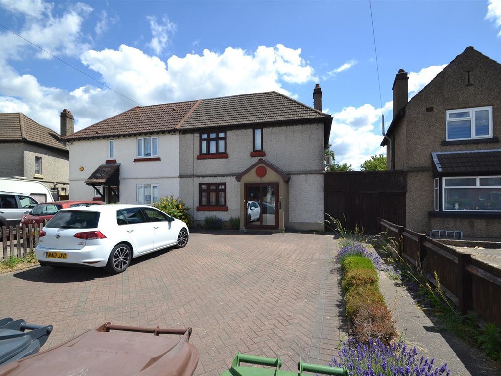 3 bed semidetached house for sale in Heathway, Dagenham RM10, £450,000