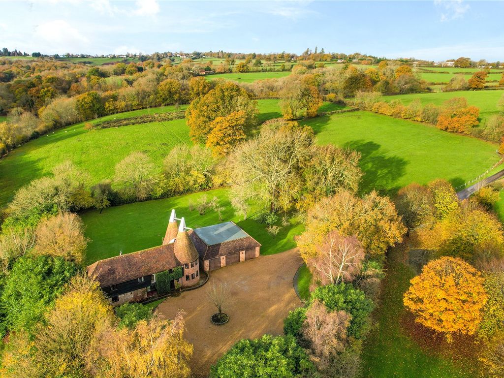 4 bed detached house for sale in Bells Yew Green Road, Bells Yew Green