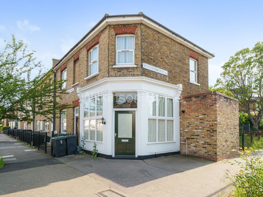 2 bed end terrace house for sale in Finsbury Road, London N22 Zoopla